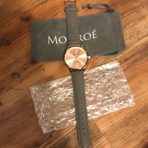 Monroe genuine Leather watch NWOT - Picture 2 of 7
